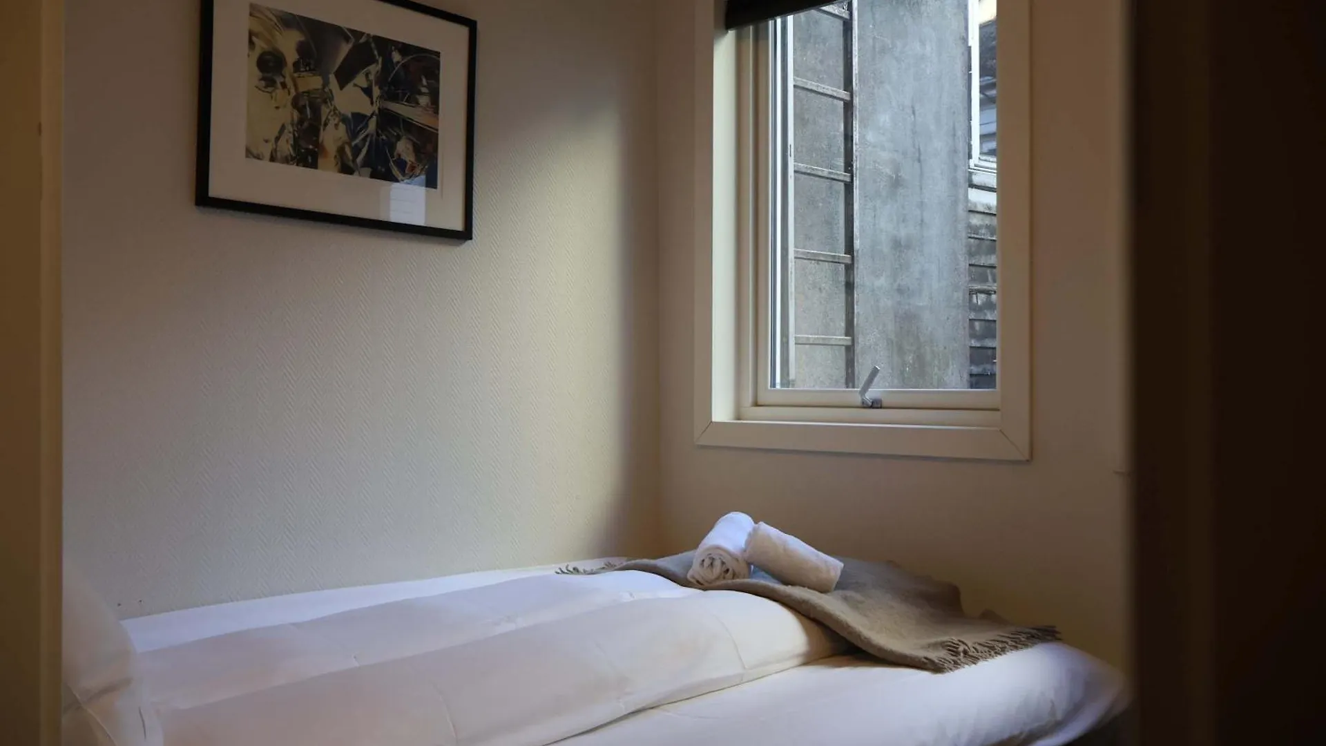 ברגן Dinbnb Apartments I Charming 3-Bedroom In The Heart Of The City 0*,
